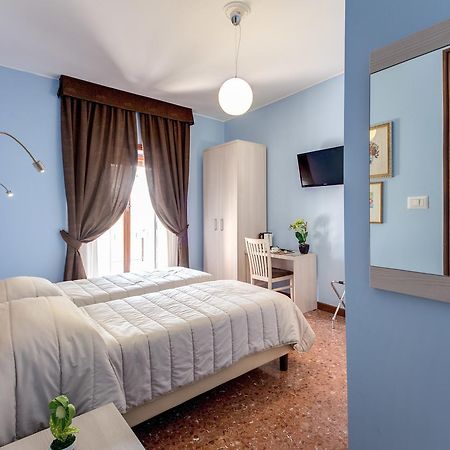 Bed and Breakfast Domus Cornelia à Rome Extérieur photo