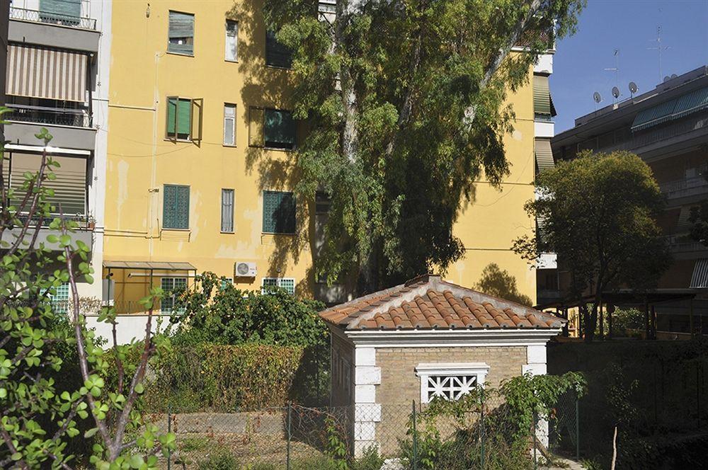 Bed and Breakfast Domus Cornelia à Rome Extérieur photo