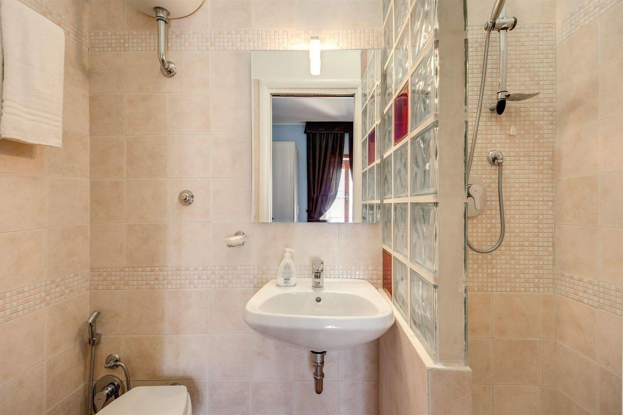 Bed and Breakfast Domus Cornelia à Rome Extérieur photo